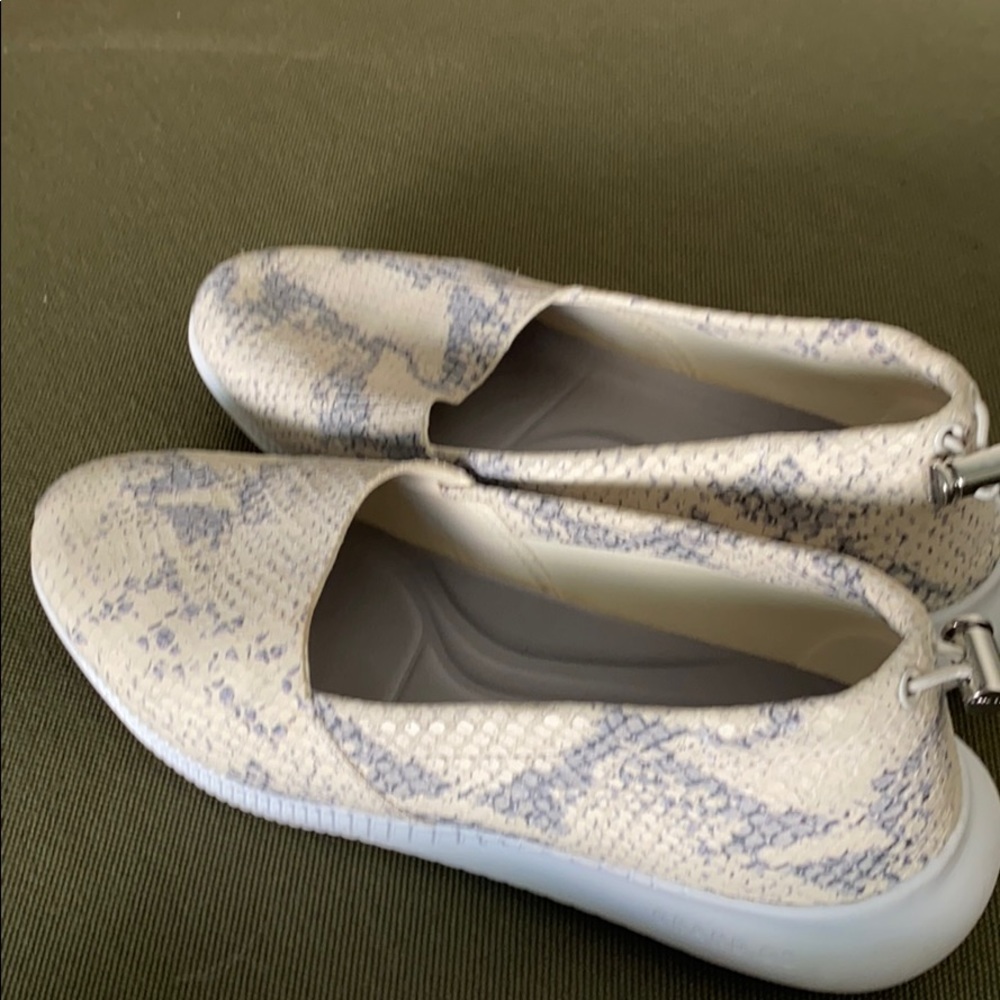 Cole Haan - 6 - Snake Ruched Slip-On Flat